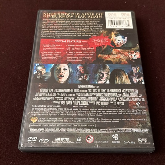 Lost Boys: The Tribe DVD - Picture 2 of 4
